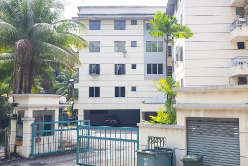 Woodlands Apartment-Front view