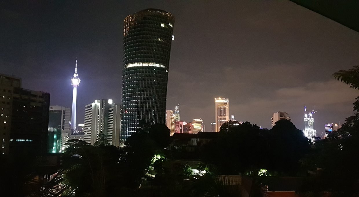 Woodlands Apartment nigh view2