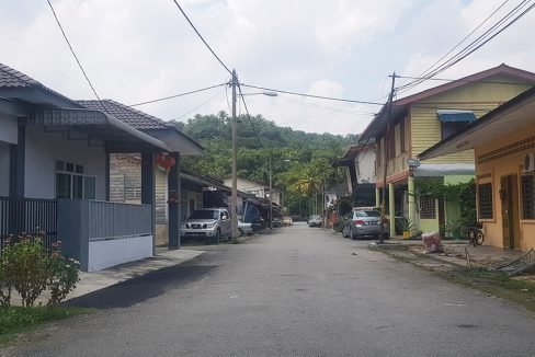 Tapah 33 acres new village