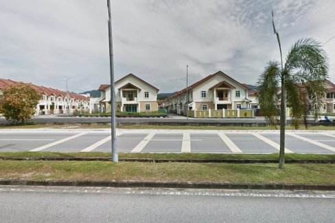 Kulim 37 acres potential development land-Taman Kulim Utama entrance