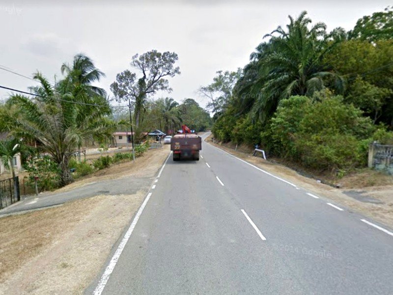 Tampin – 25 acres Freehold Main Road Frontage Malay Reserve Agriculture Land with River
