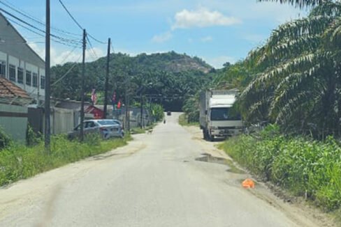 Batu Pahat 20 acres agriland zoned industrial-3-f