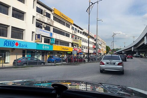 Ulu Tiram town 10 acres
